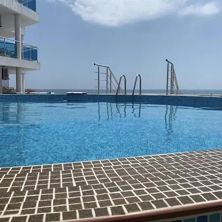 1-bed Modern Sea View In Daire