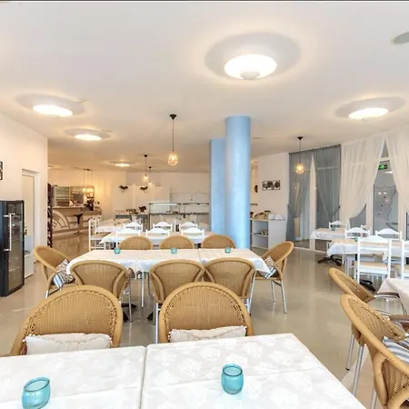 1-bed Modern Sea View In Daire Aheloy