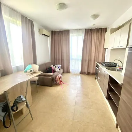 1-bed Modern Sea View In Daire Aheloy