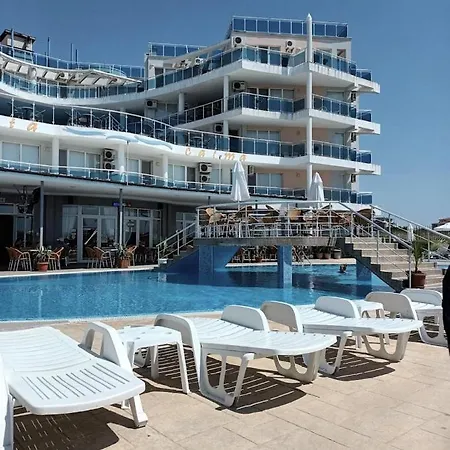 Daire 1-bed Modern Sea View In